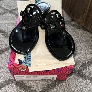 Sold on Depop - Tory butchered sandals